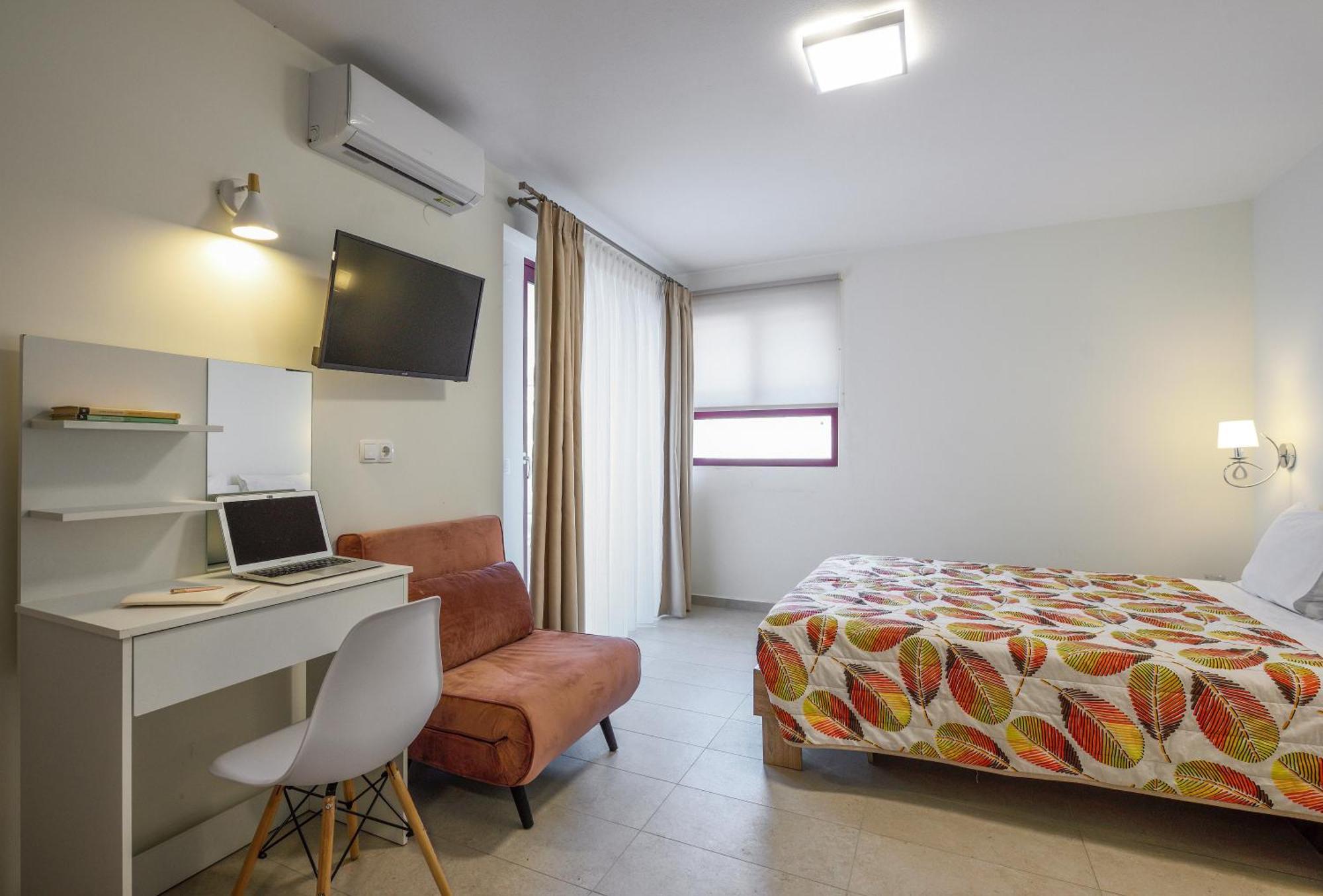 Elpiniki Luxury Rooms Nea Poteidaia Exterior photo